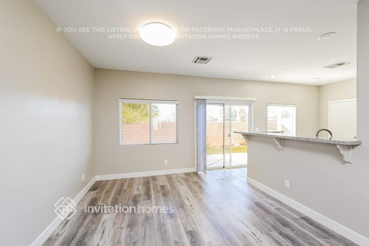 9061 Jumping Jacks Ave - Photo 4 of 16