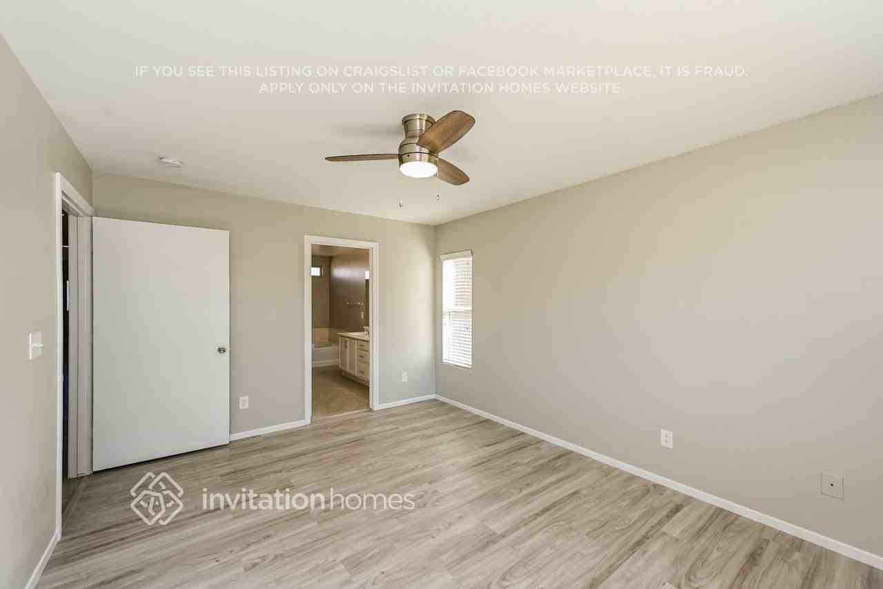 9061 Jumping Jacks Ave - Photo 7 of 16