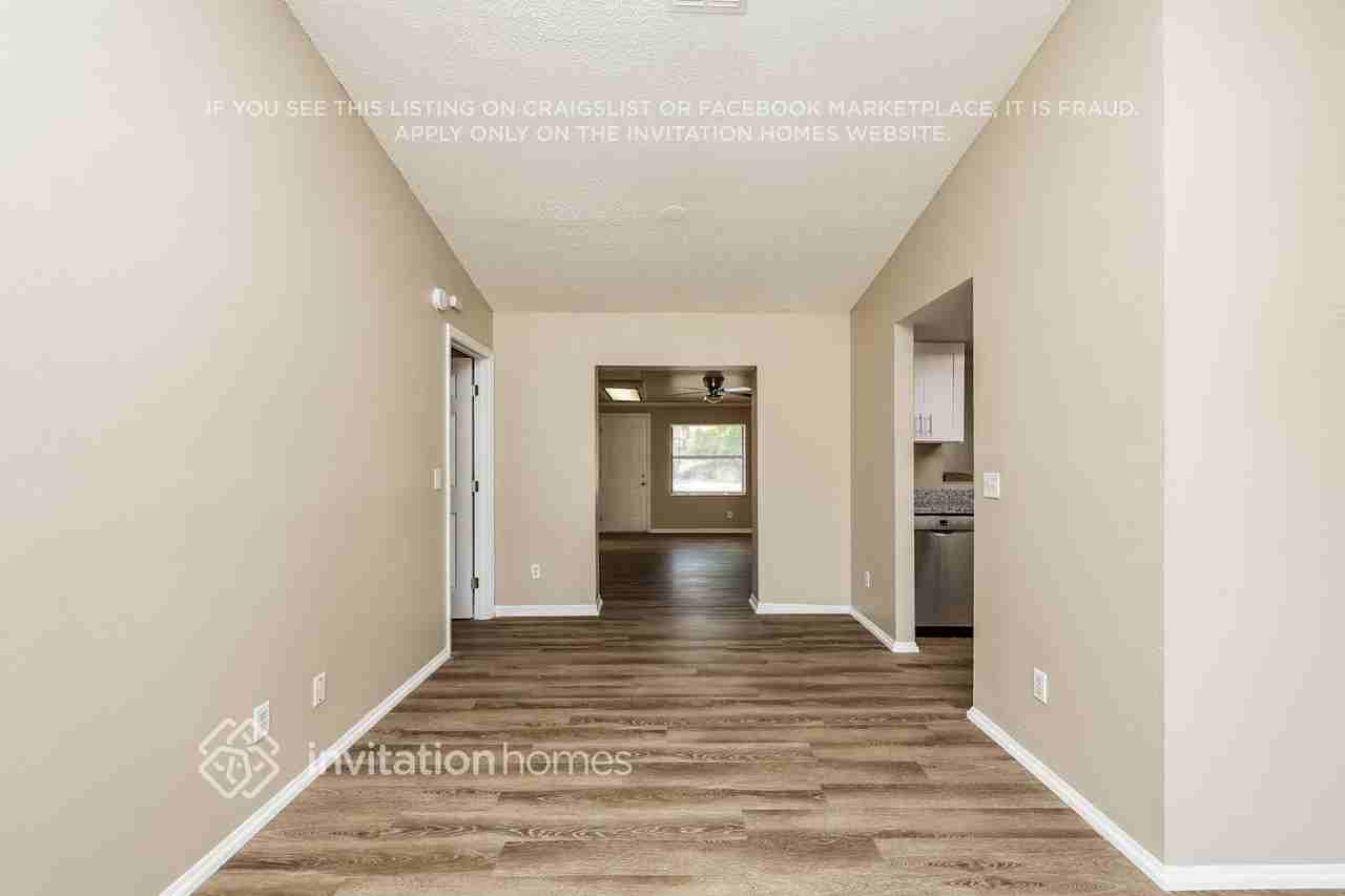 1415 Woodstork Dr - Photo 5 of 17