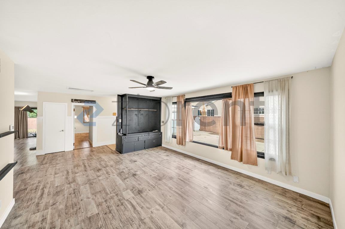 6150 Coke Ave - Photo 6 of 23