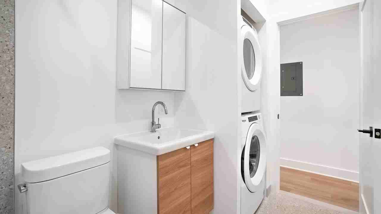 2106-2118 Claremont - Photo 5 of 50