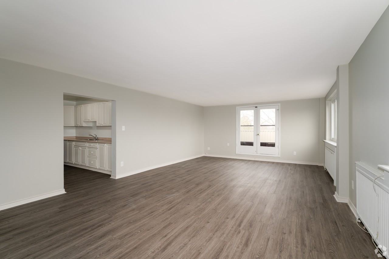 Grand Avenue Apartments - Photo 3 of 39