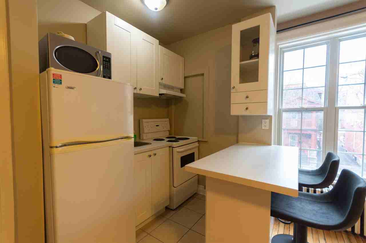 140 Stewart Street - Photo 4 of 13