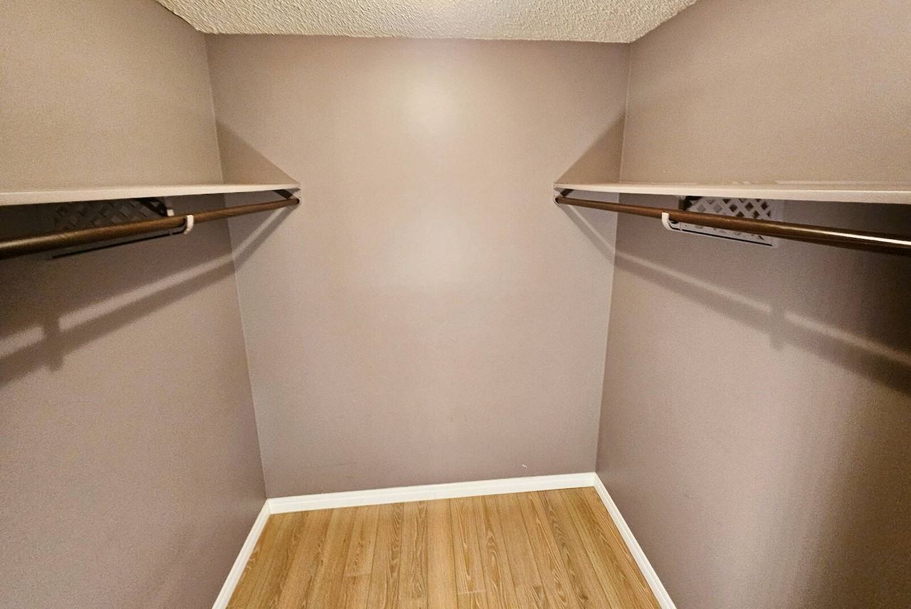 3141 138 Avenue Northwest, Edmonton, Alberta, Canada, T5Y 1R1 - Photo 6 of 17