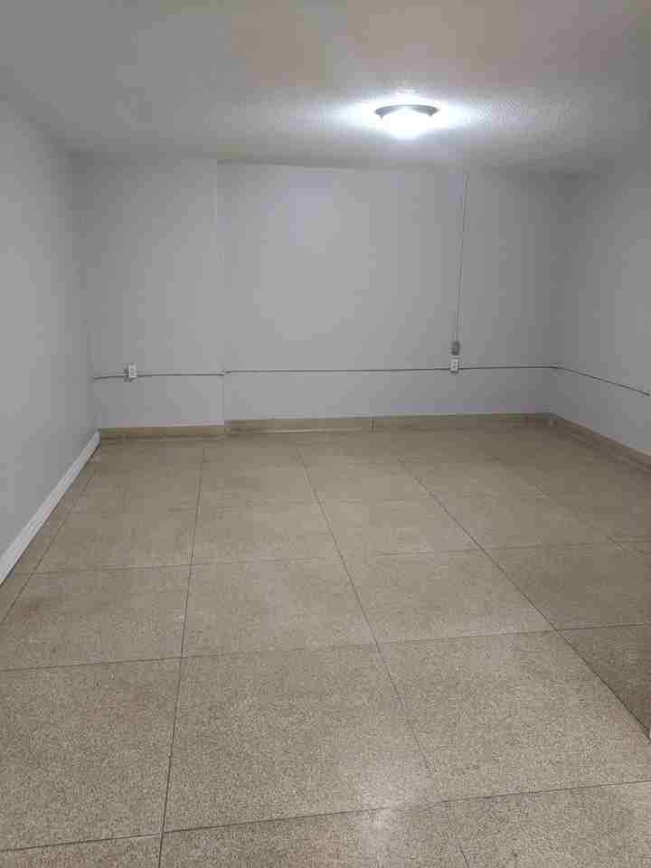 200 St Lukes Ave - Photo 3 of 34