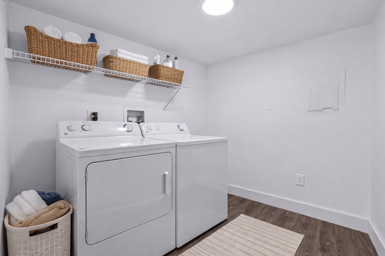 Pilgrim Village - Canton, MI - Photo 6 of 26