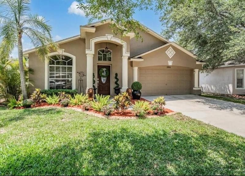12813 Kings Lake Dr