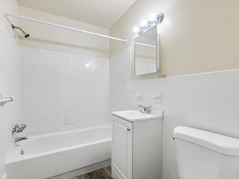 921 W Spencer Ave #10 - Photo 4 of 12