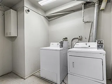 921 W Spencer Ave #10 - Photo 5 of 12