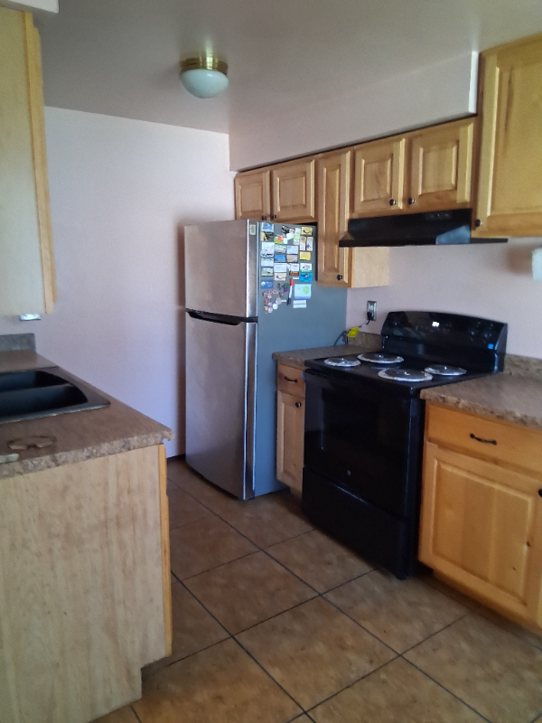 1345 Beach Ave #B - Photo 5 of 17