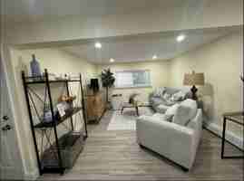 featured image of 9 Collingswood Dr