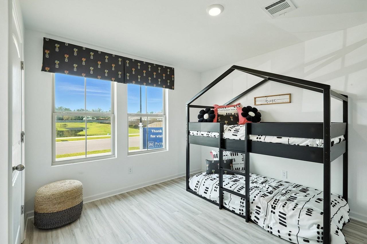 Villas at Oak Bend - Home Rentals - Photo 2 of 20