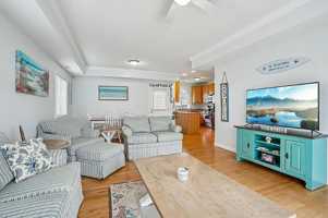 featured image of 7 F St #4