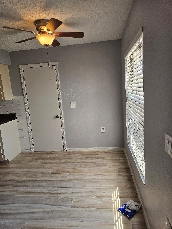 6391 Gateway Ave - Photo 3 of 25