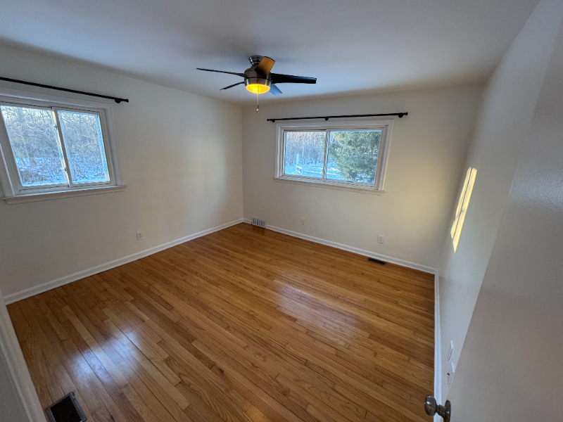 8701 Brookville Rd - Photo 7 of 21