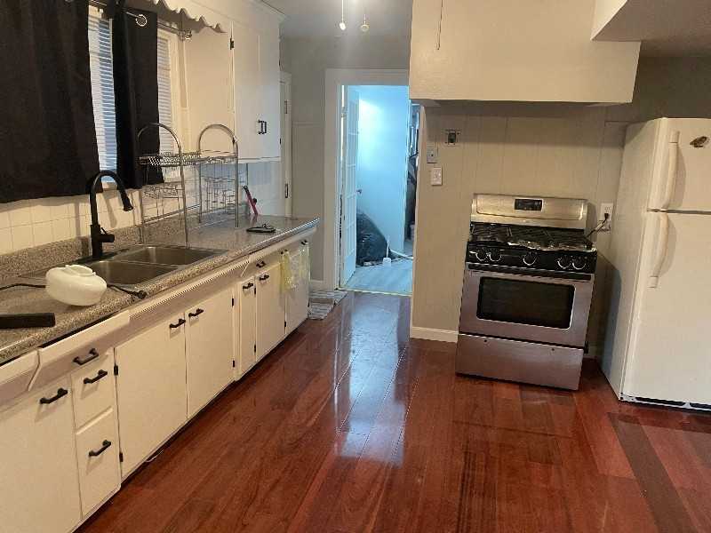 3187 Abbott Rd - Photo 3 of 22
