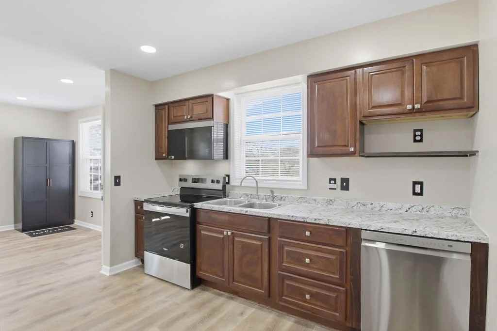 2741 Jones Ave #B - Photo 2 of 17