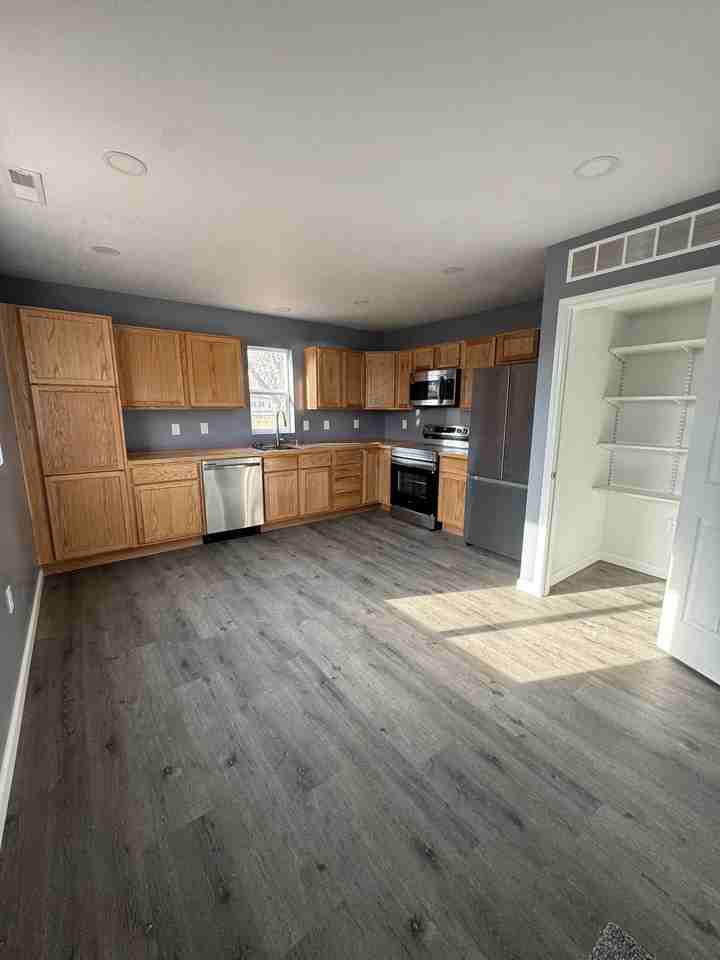 223 Elm St - Photo 2 of 19