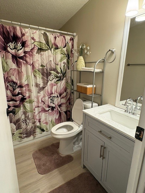 16652 Rialto Dr - Photo 2 of 8