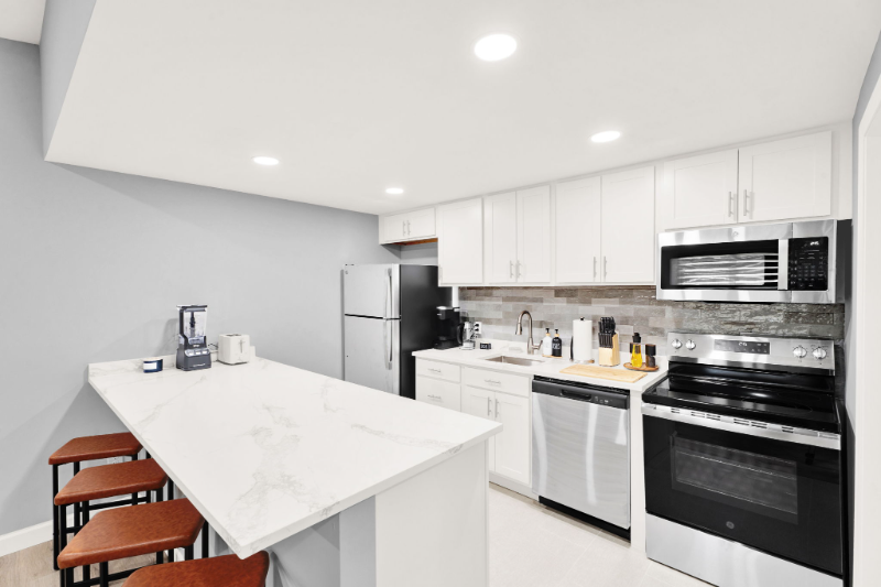 6 Roanoke Ln #34 - Photo 5 of 12