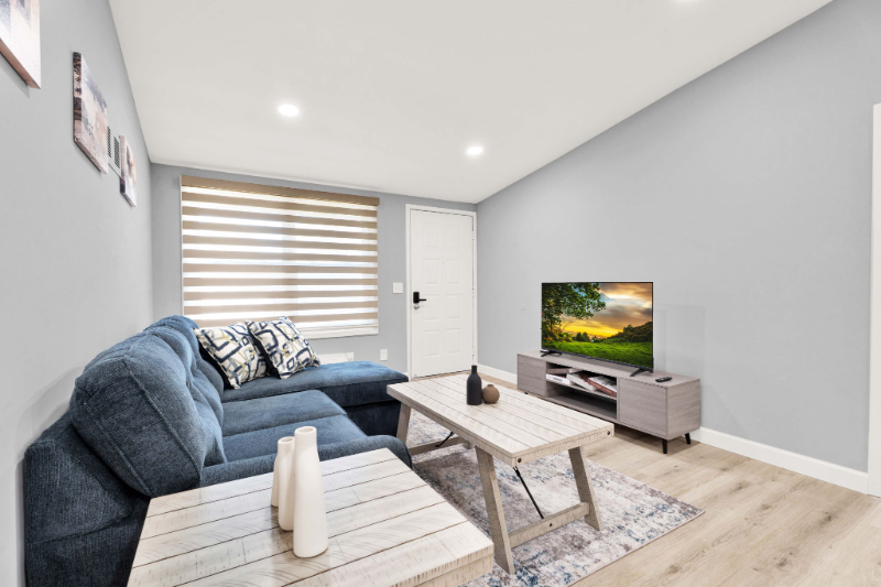 6 Roanoke Ln #124 - Photo 3 of 15