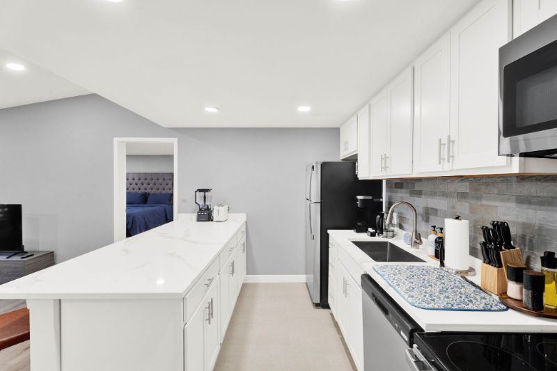 6 Roanoke Ln #124 - Photo 5 of 15