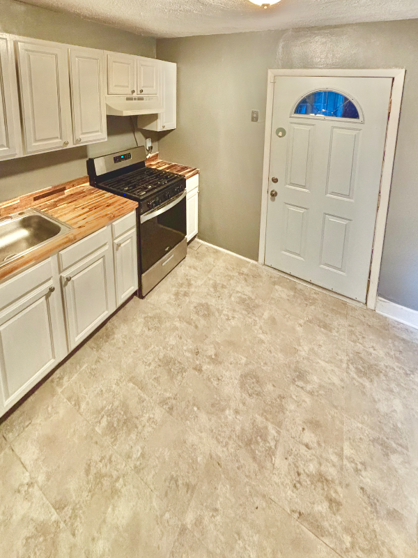 5535 Kamin St #6 - Photo 6 of 9