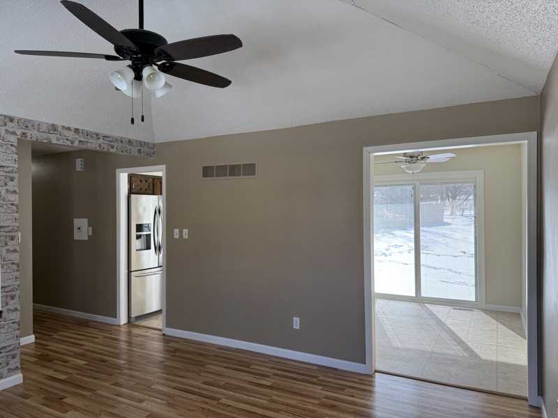 2916 Iva Dr - Photo 7 of 20