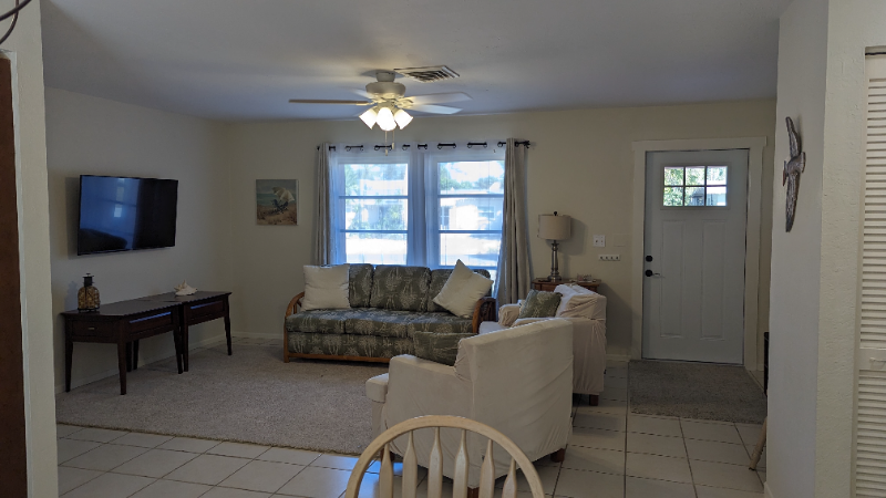 617 Indiana Ave - Photo 5 of 20