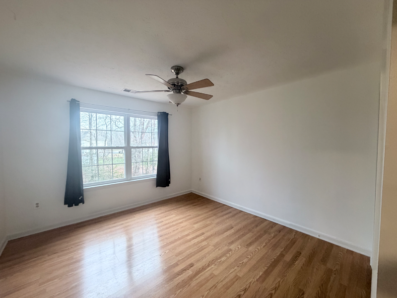 2404 Berry Thicket Ct - Photo 5 of 16