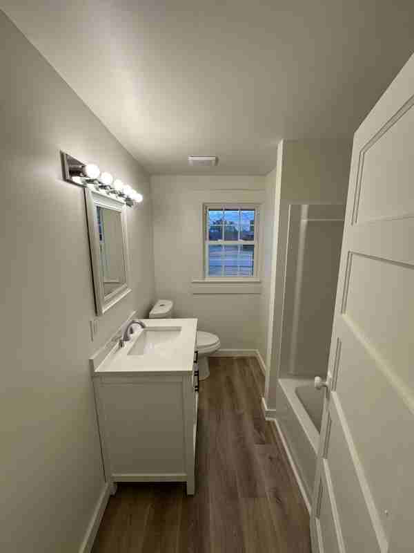 614 S Tillman St - Photo 7 of 10