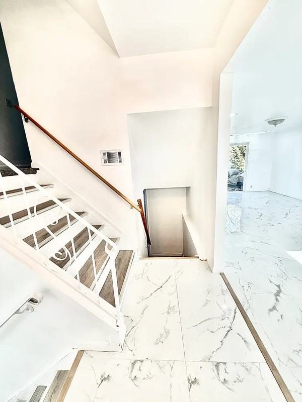 6 Citadel Ct - Photo 4 of 15