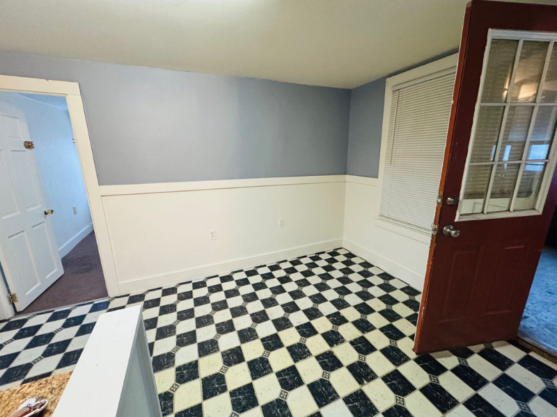 83 1st St #3 - Photo 3 of 10