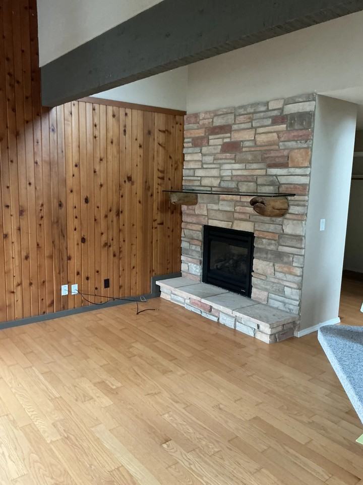 425 Nw Spencer Ave - Photo 4 of 13