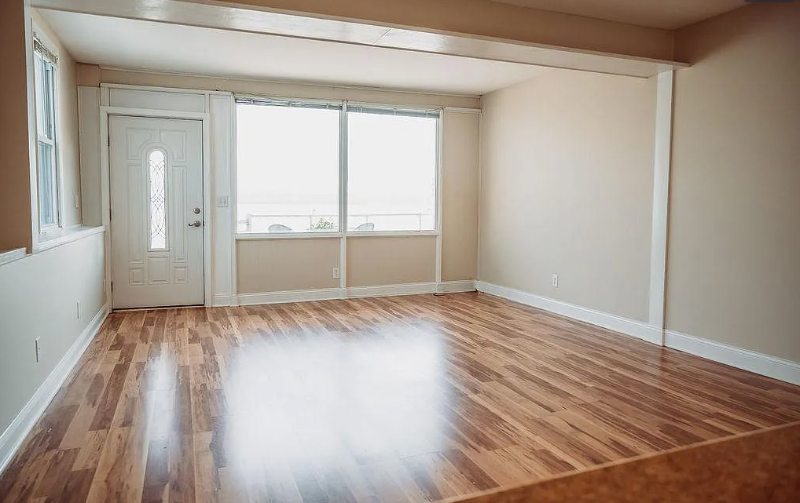 309 Saint John St #C - Photo 7 of 8