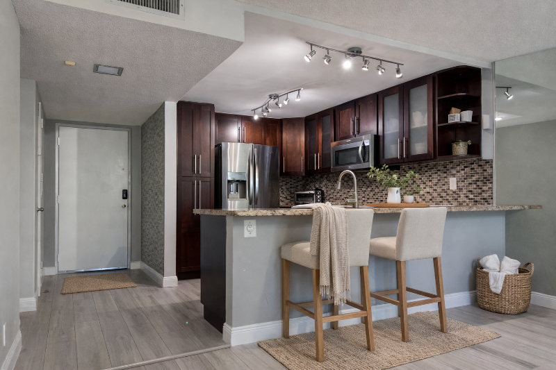 2311 S Cypress Bend Dr #117 - Photo 5 of 42