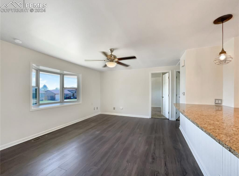 555 Avenida Del Cielo - Photo 7 of 20