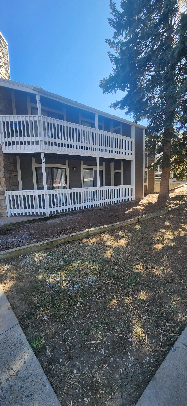 18031 E Kentucky Ave #101 - Photo 2 of 4