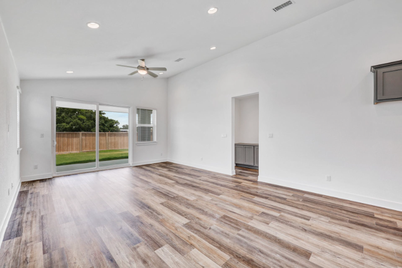 3805 Mesquite Valley Rd - Photo 6 of 20