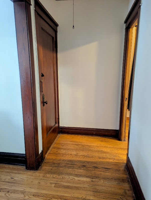 3619 N Claremont Ave #1 - Photo 4 of 17