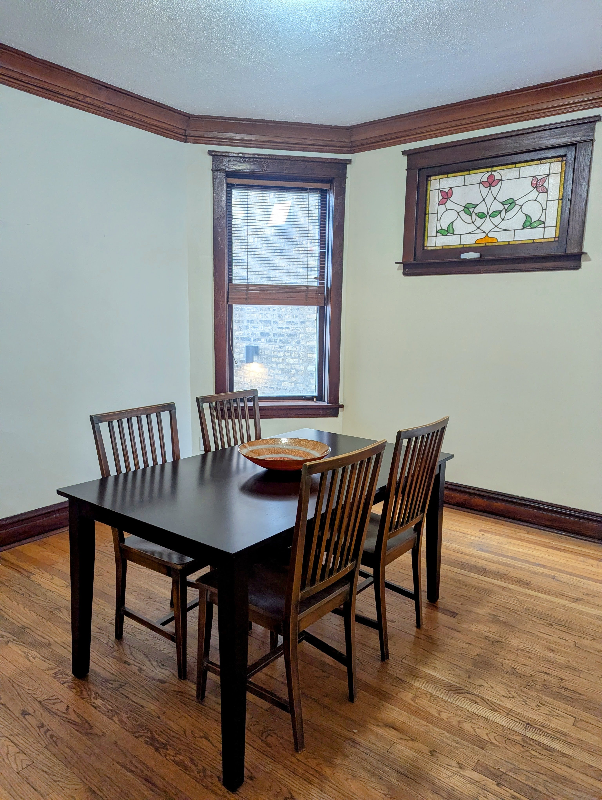 3619 N Claremont Ave #1 - Photo 5 of 17