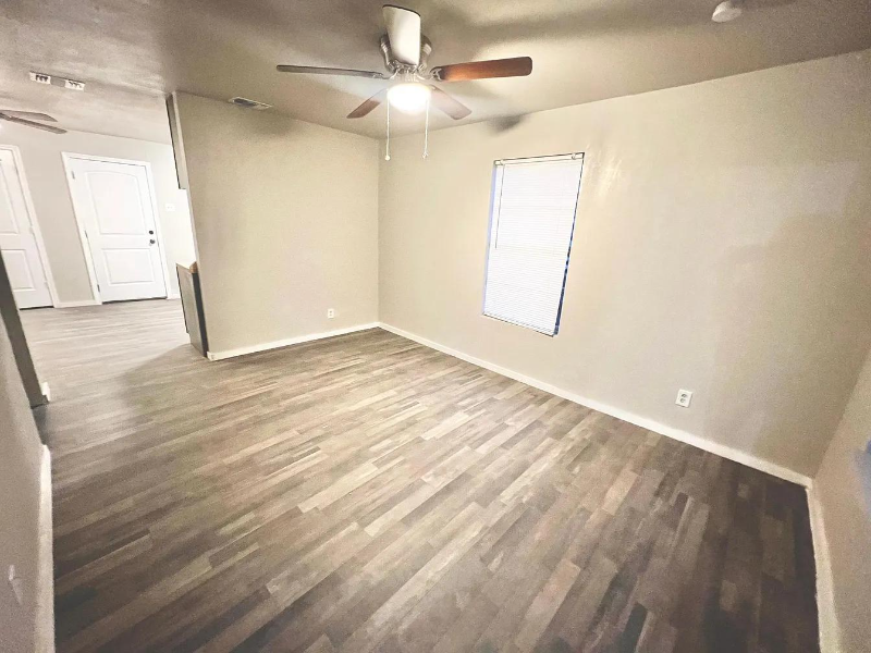 754 Fitch St - Photo 4 of 18