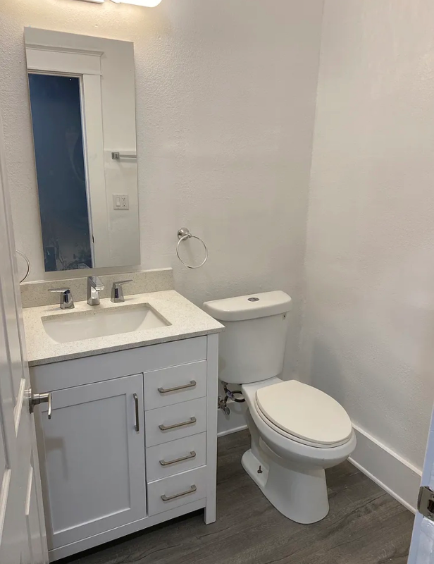 1208 Lime Ave #C - Photo 6 of 8