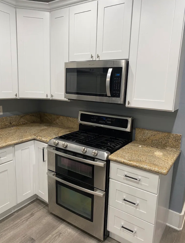 1208 Lime Ave #C - Photo 7 of 8