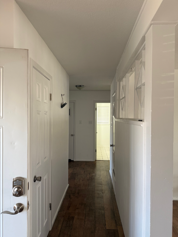 2716 Beechwood St - Photo 4 of 11