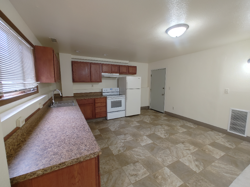 506 N 11th St - Photo 4 of 17