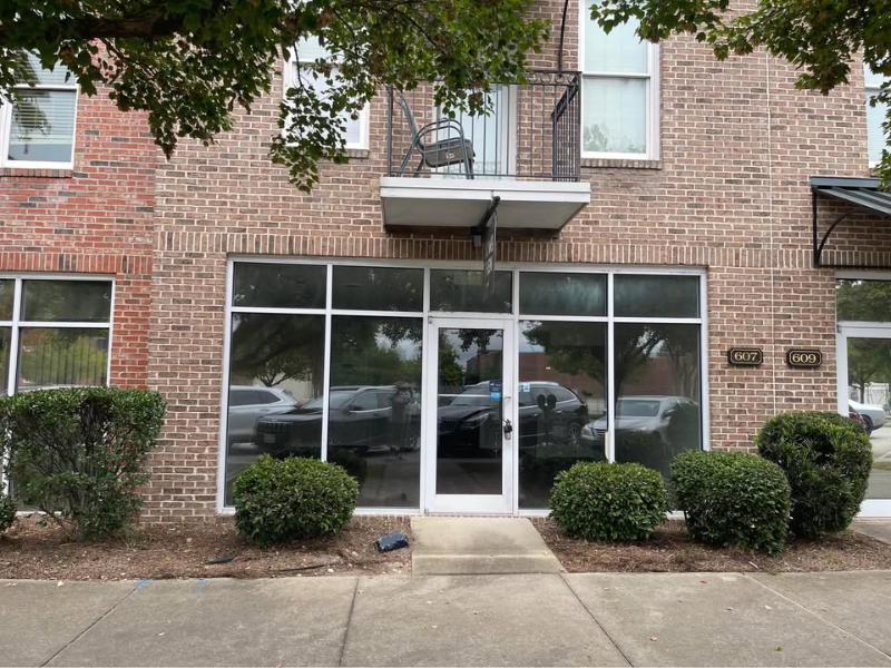 607 Lady St #A - Photo 3 of 20