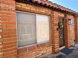 featured image of 3052 N Cherry Ave