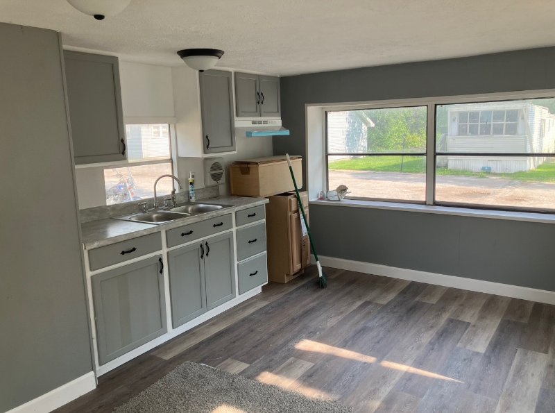 3625 S Douglas Ave #5 - Photo 3 of 10