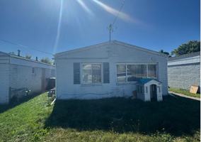 featured image of 1502 Hirzel St #B